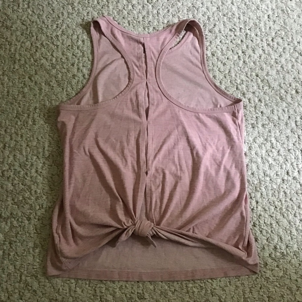 Old Navy Active Tank - Picture 3 of 7